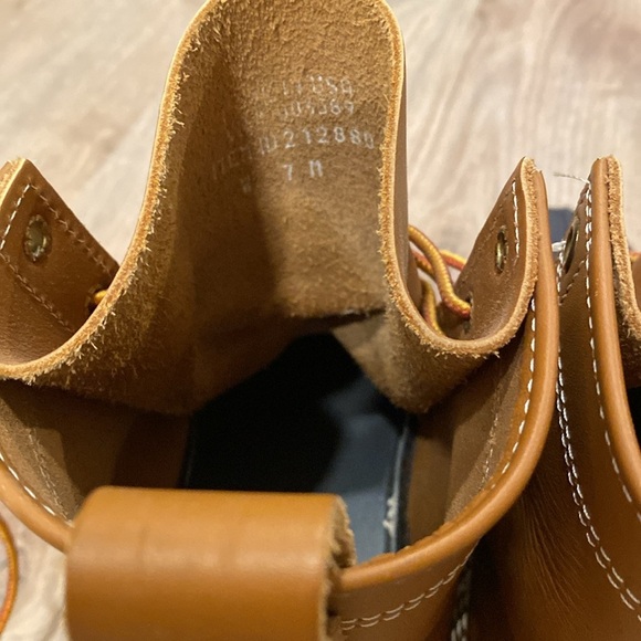 LL Bean Boots Tan Leather Navy Rubber Duck Boot Outdoors Size 7 Great Condition - Picture 7 of 8